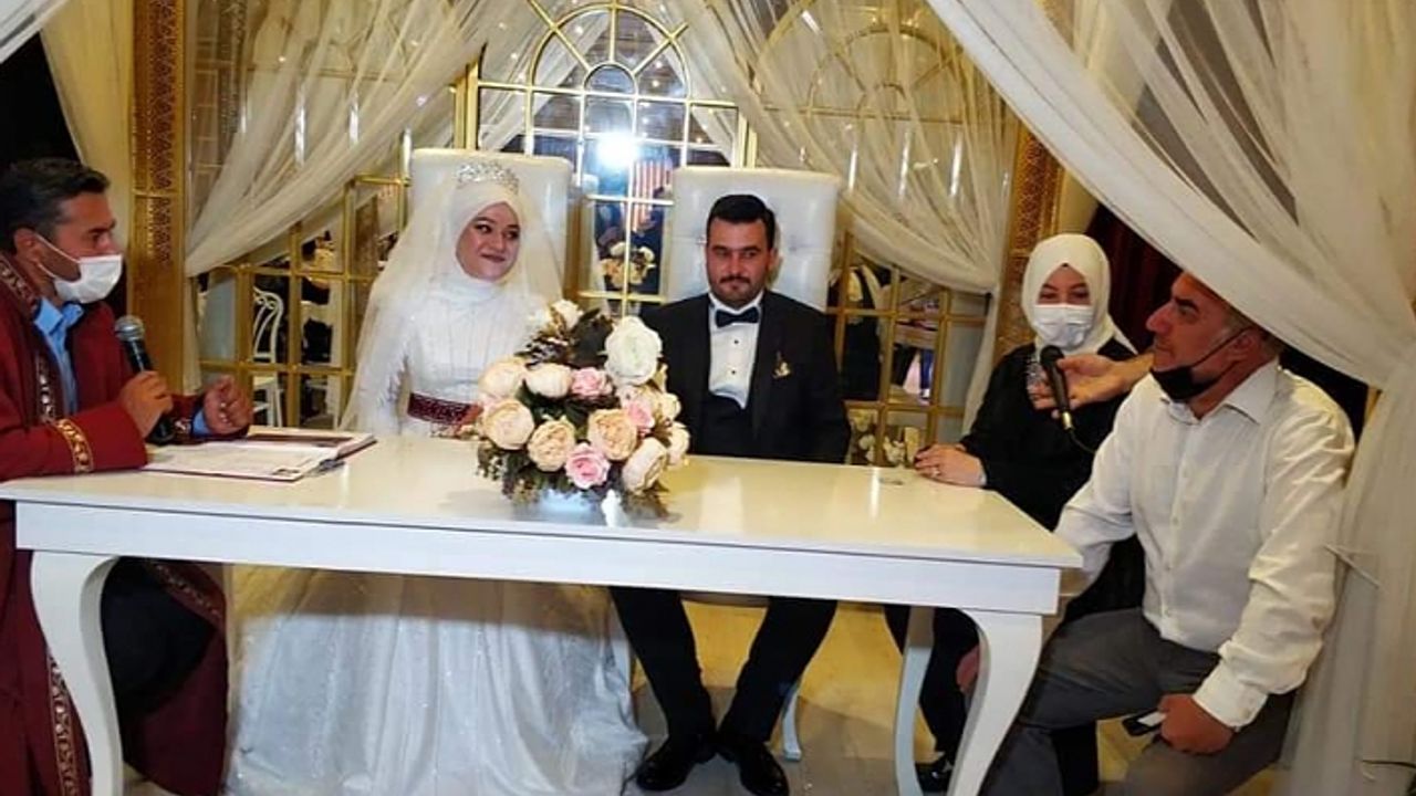 AK Parti Odunpazarı Kadın Kolları, Ertekin Ailesinin Düğününde Bir Araya Geldi..