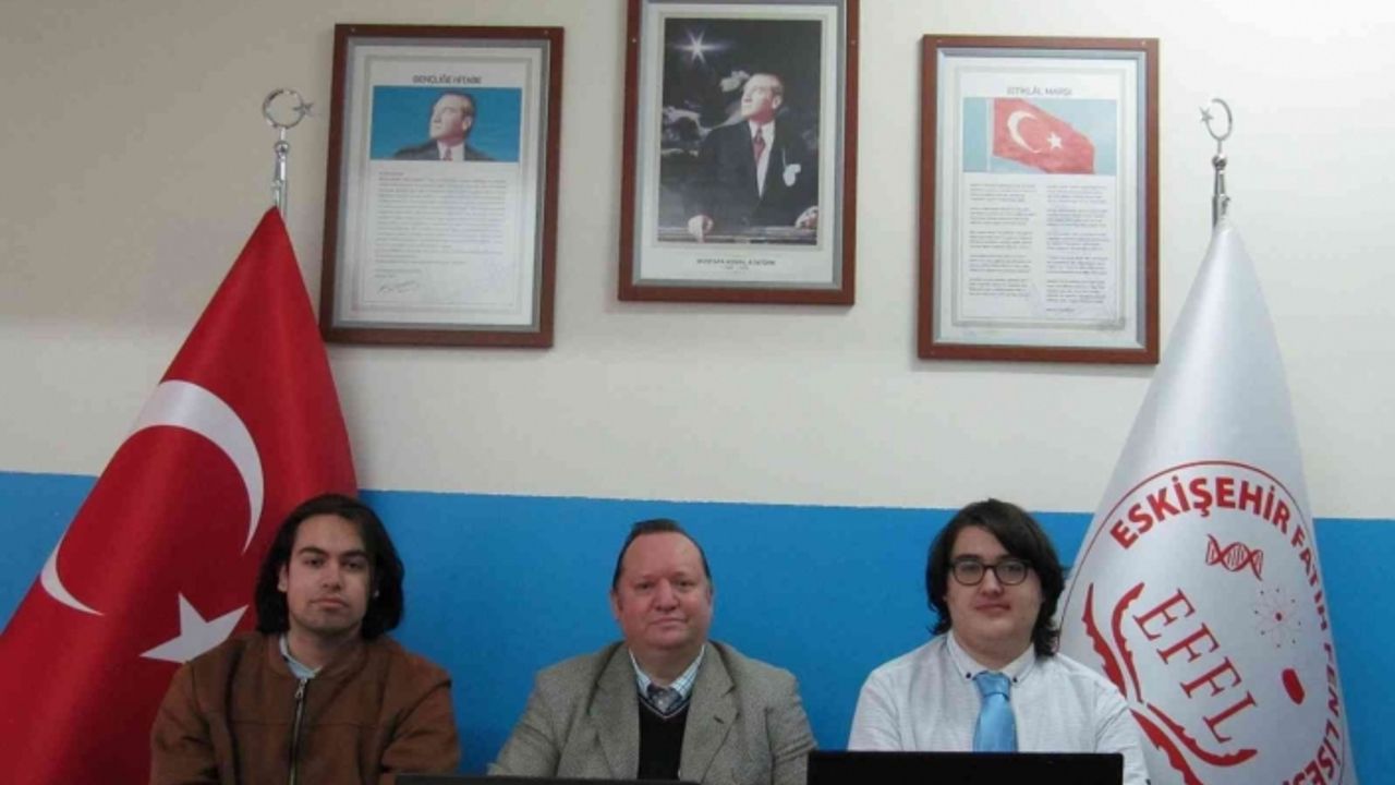 ‘Alternatif Enerji Kaynaklarının Verimli Kullanımı’ konulu kimya projeleri ile Türkiye birincisi oldular