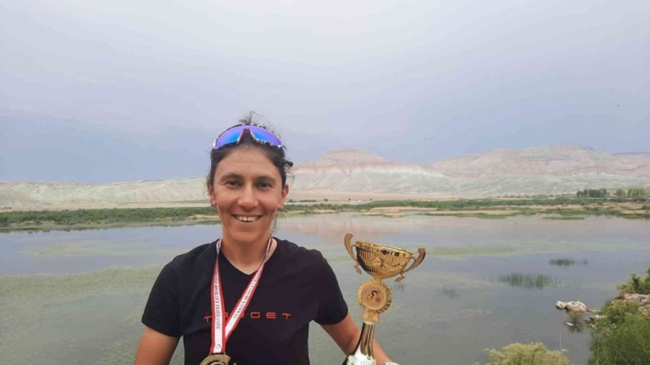 Millî dağ bisikletçisi Kızılcahamam’da altın madalya kazandı