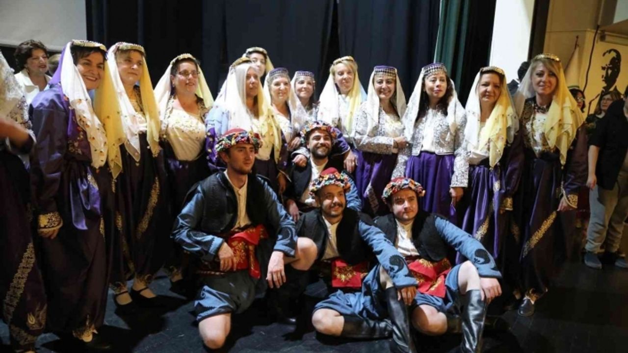 Türk Halk Müziği Konseri ve Halk Oyunları Gösterisi yoğun ilgi gördü