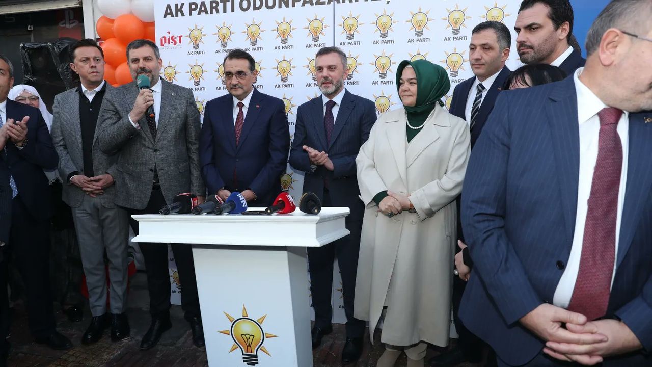 AK Parti Odunpazarı İlçe Başkanlığı açılışı gerçekleşti.