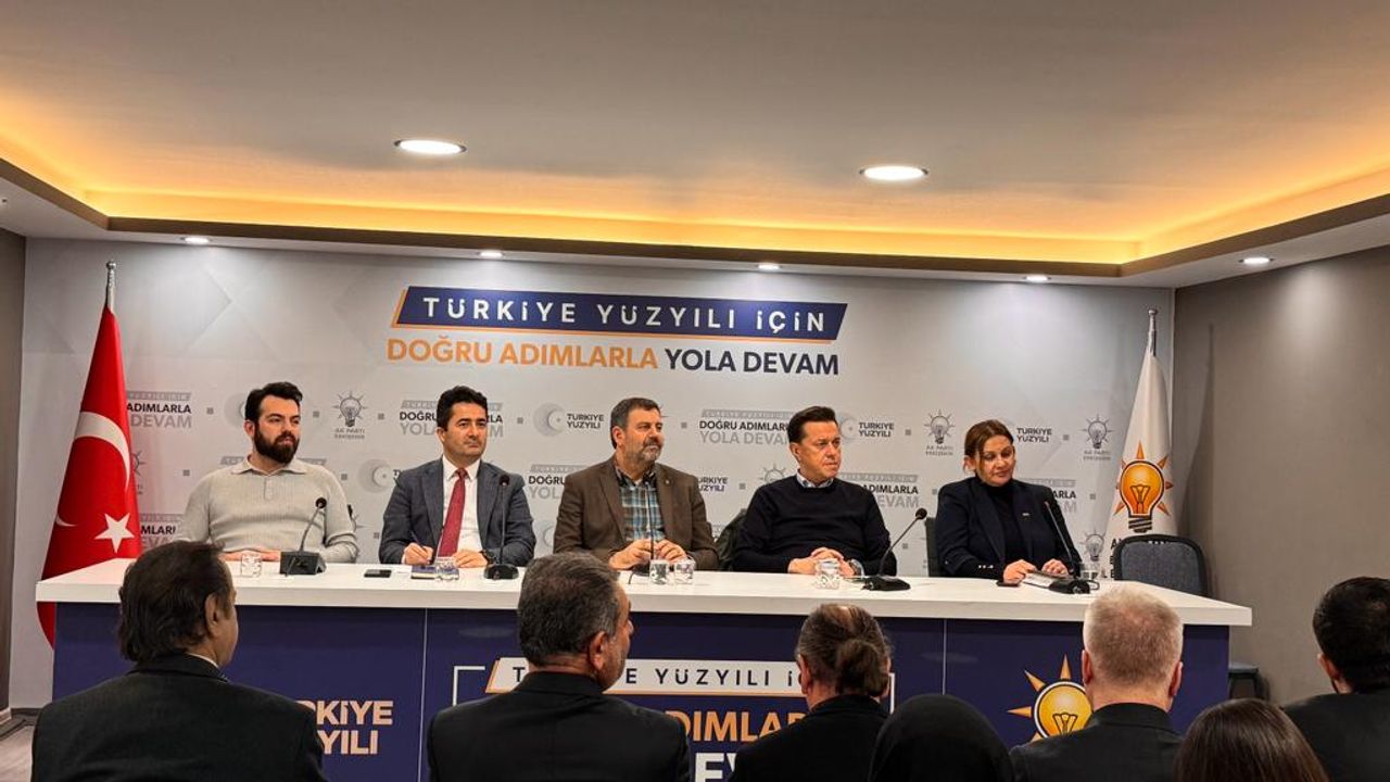 AK Parti Eskişehir'de Yönetim ve Yürütme kurulu toplantıları gerçekleşti.