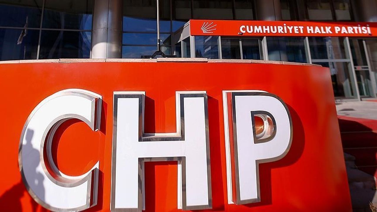 CHP’de belediye meclis üyeliği aday adaylığı başvuru süresi sona erdi.