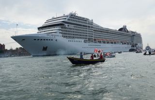 Kruvaziyer gemilerinin Venedik'e girişi yasaklandı