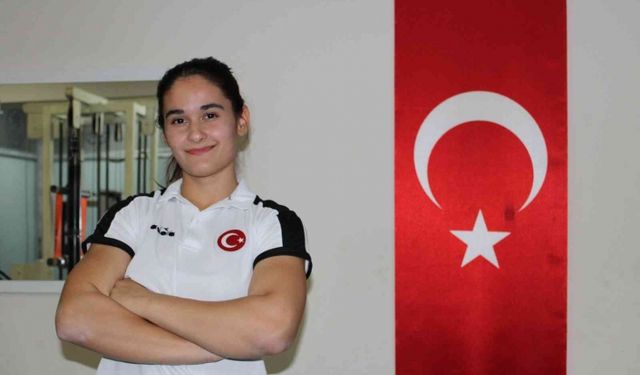 Bilek güreşçileri Türk bayrağını olimpiyatlarda da temsil etmek istiyorlar