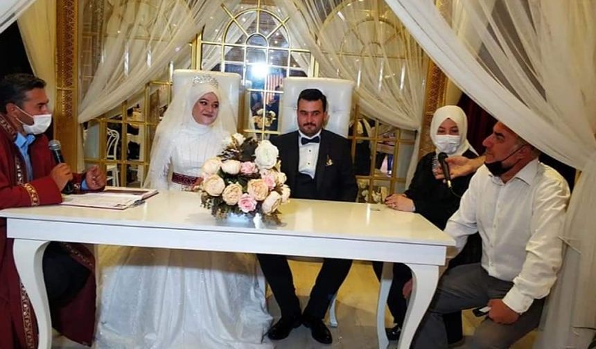 AK Parti Odunpazarı Kadın Kolları, Ertekin Ailesinin Düğününde Bir Araya Geldi..