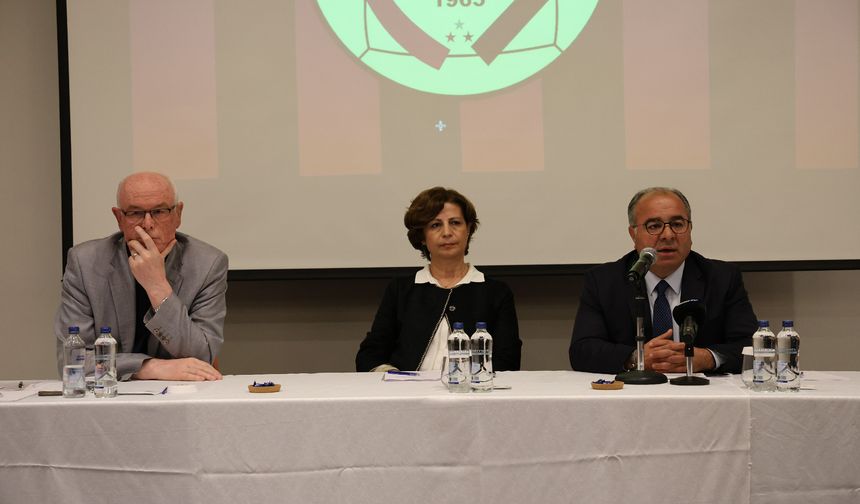 Eskişehirspor’un şirketleşmesi için çalışmalara başlandı.
